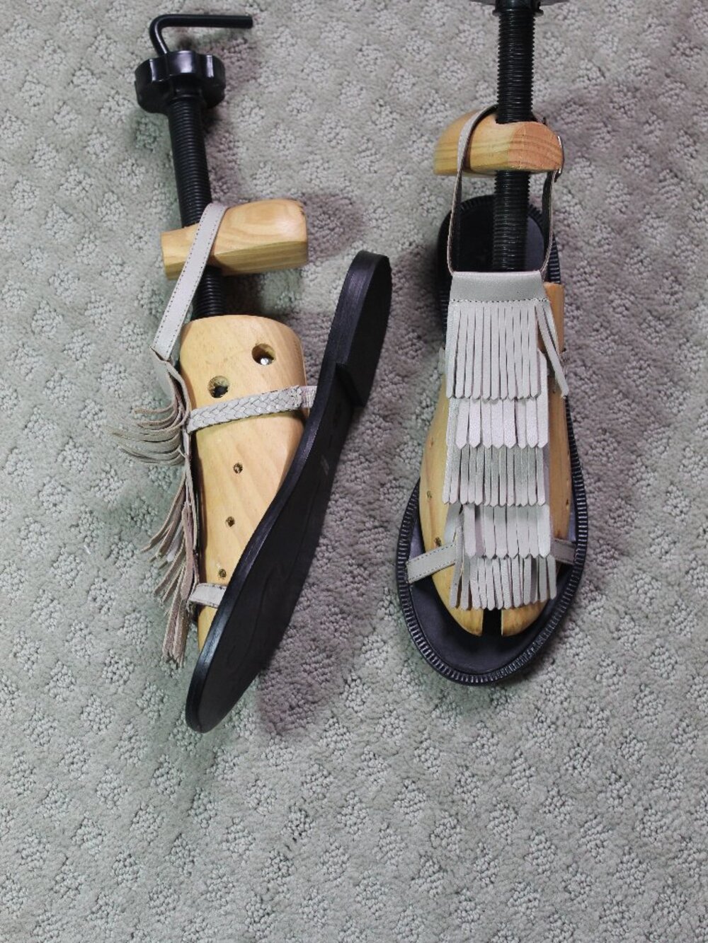 Mingos Size 8 Grey Fringe Accented Flat Sandals